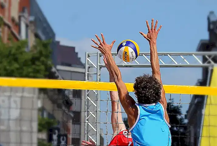Imagen relacionada con el subtítulo h2: Cómo se realiza la rotación en voleibol
