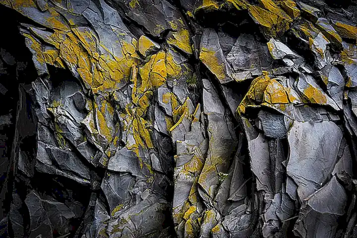 Imagen relacionada con el subtítulo h2: El proceso de drenaje en la geología