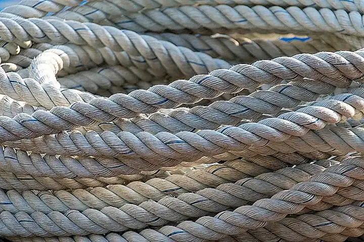 Imagen relacionada con el subtítulo h2: Materiales necesarios para hacer pulseras trenzadas